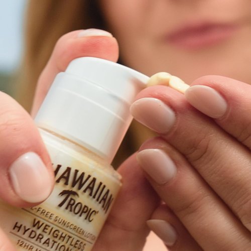 Hawaiian Tropic Weightless Hydration Lotion Sunscreen SPF 30 - Travel Size 1.7oz | Ideal for Beach & Sun Protection