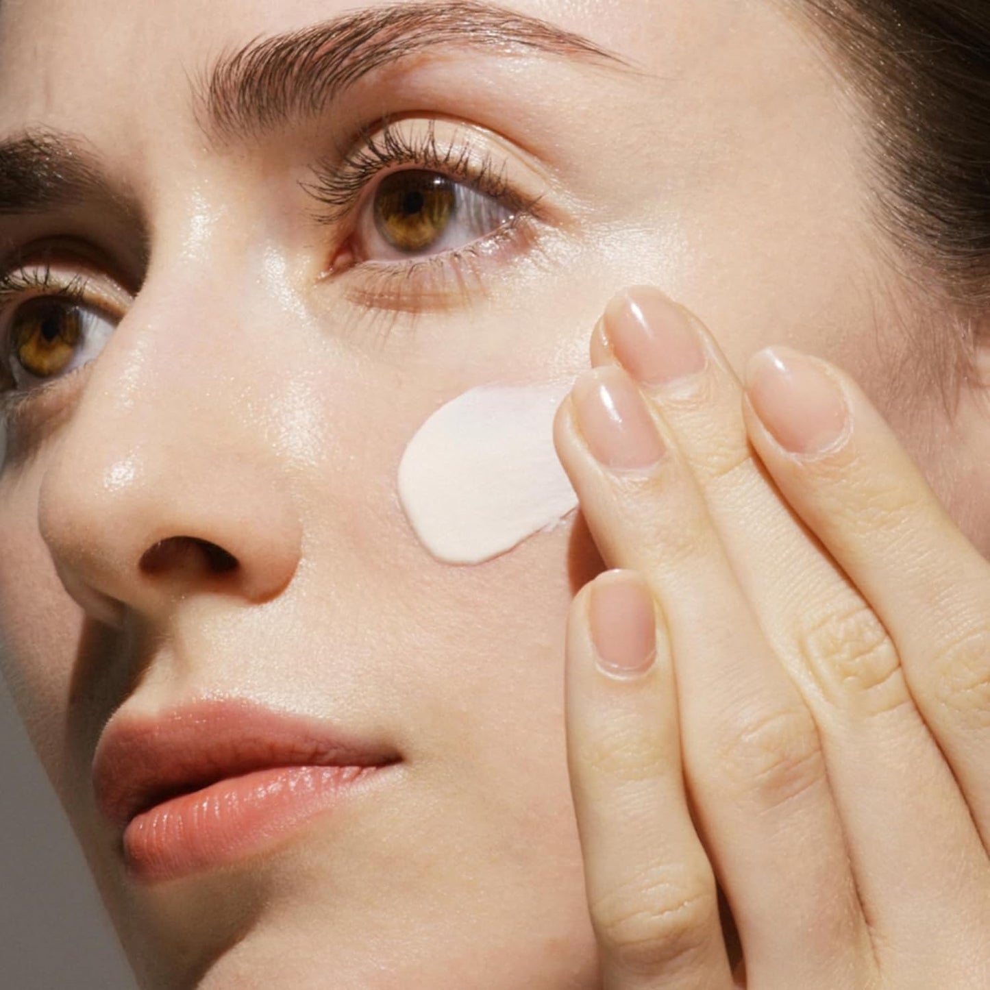 Shiseido Future Solution LX Universal Defense SPF 50 | Anti-Aging Hydrating Sunscreen Cream - 50 mL