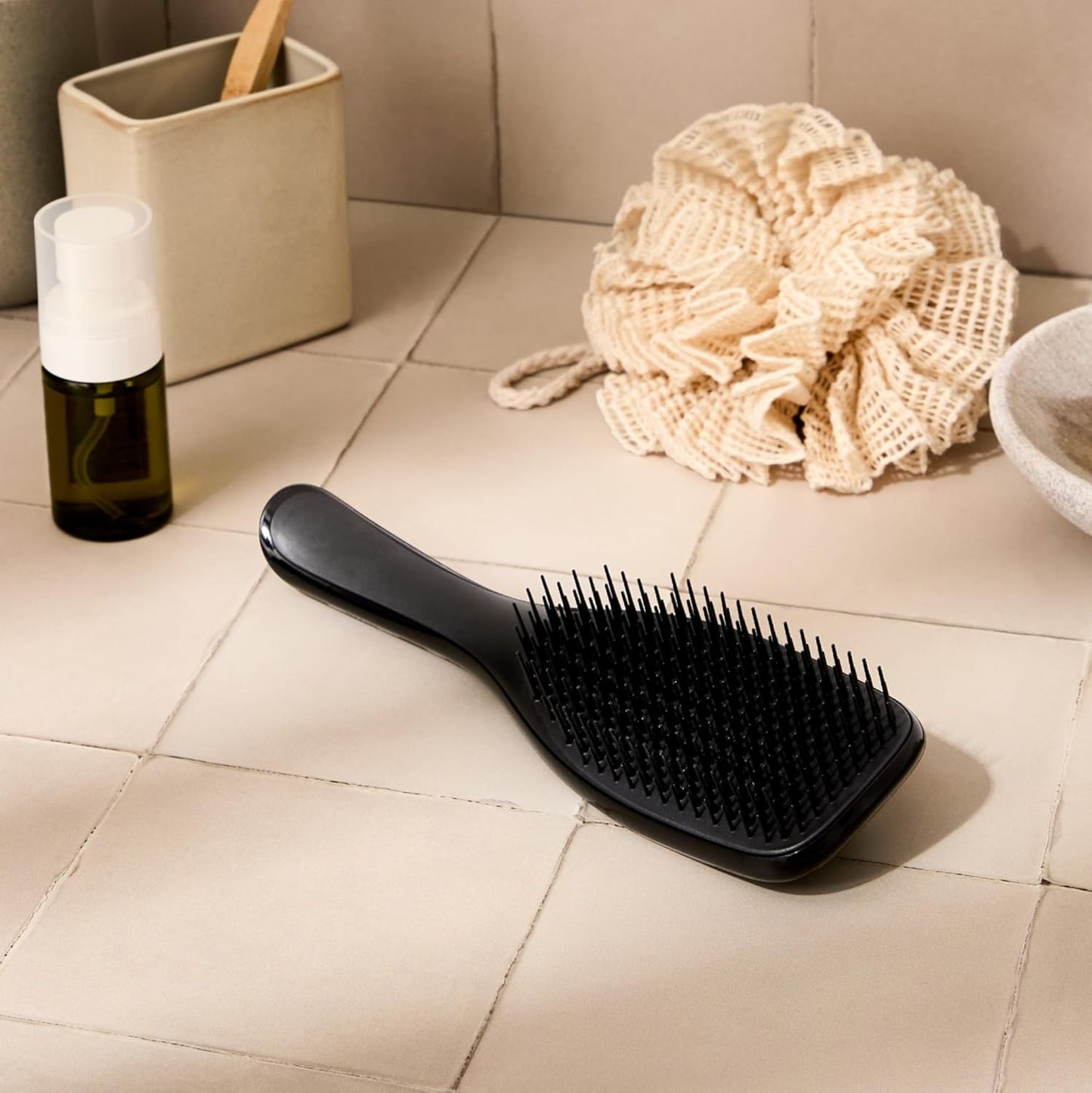 Tangle Teezer Ultimate Detangler Curly Hair Brush, Dry & Wet Hairbrush, Reduces Frizz & Breakage, for 3C to 4C Curly Hair Types, Black