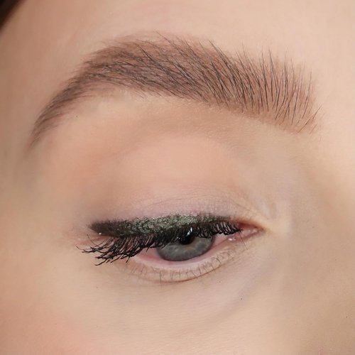 Sandstone Scandinavia Hypoallergenic Waterproof Eyeliner Pencil - Green | Fragrance-Free, Vegan & Smudge-Proof for Sensitive Eyes