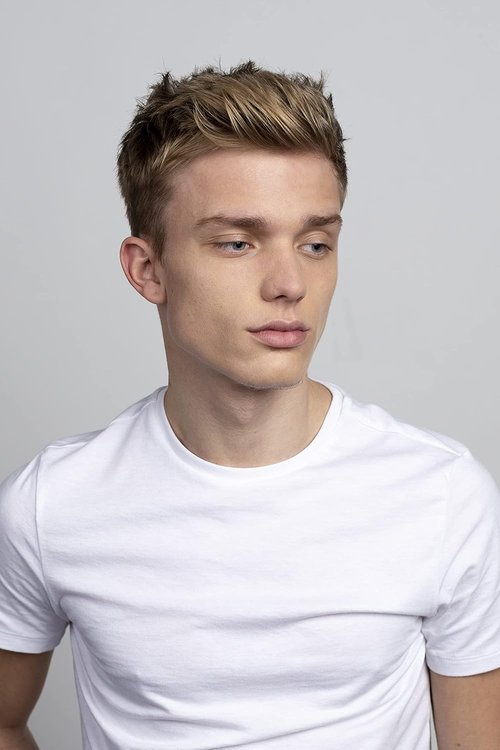 R+Co HYPERLINK Fiber Stretch Pomade - Versatile Hair Styling Pomade for Hold, Flexibility & Texture