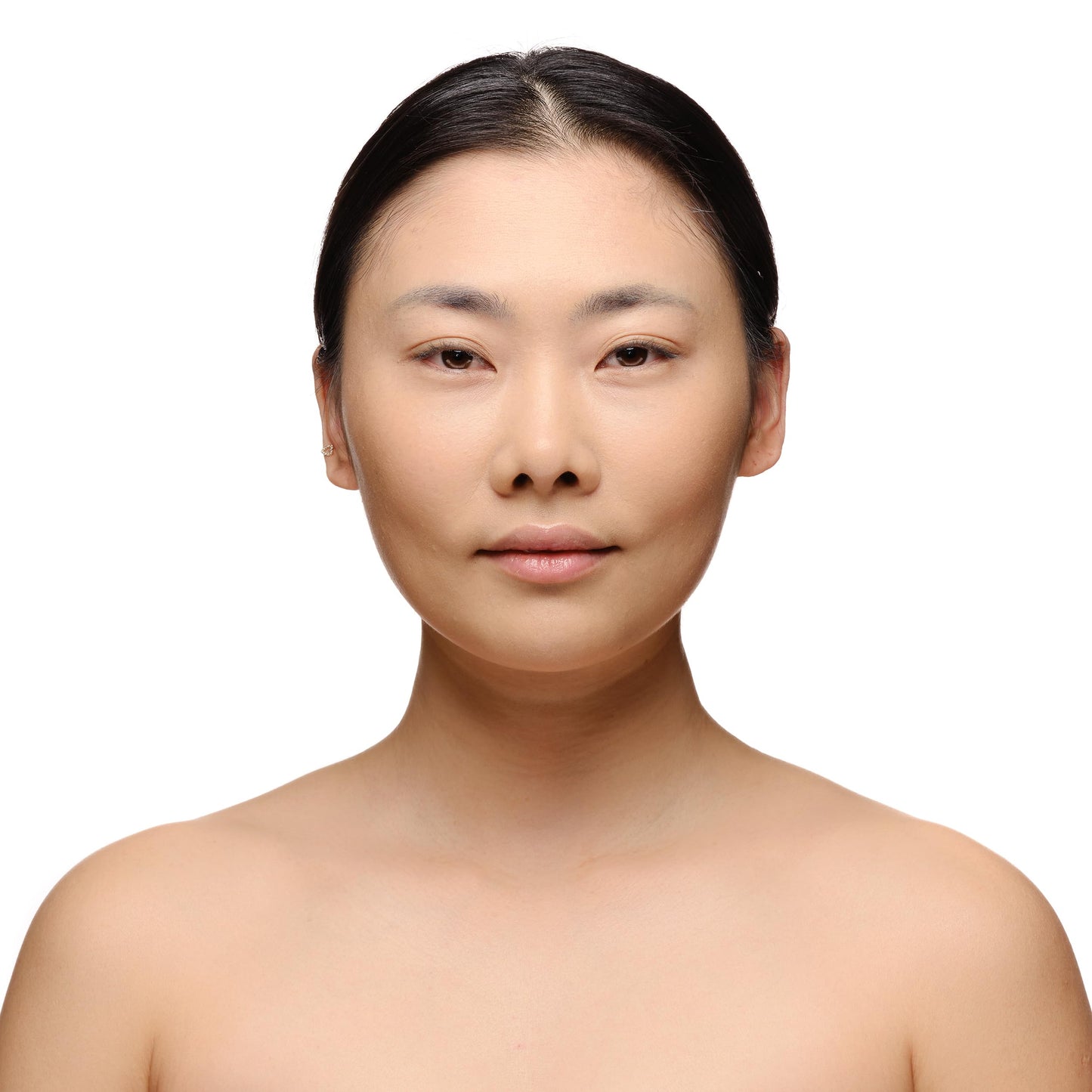 YENSA Super Serum Silk Powder Foundation - Matte Foundation Makeup to Blur and Smooth Pores - Provides a Radiant and More Even Skin Tone for a Natural, Healthy Glow - Light Medium 1 (0.35 oz)