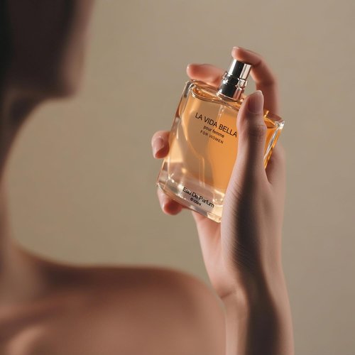 La Vida Bella Perfume by A CENTER - 3.4oz Eau de Parfum Spray | Floral & Sweet Fragrance with Iris, Patchouli, Vanilla & Spun Sugar