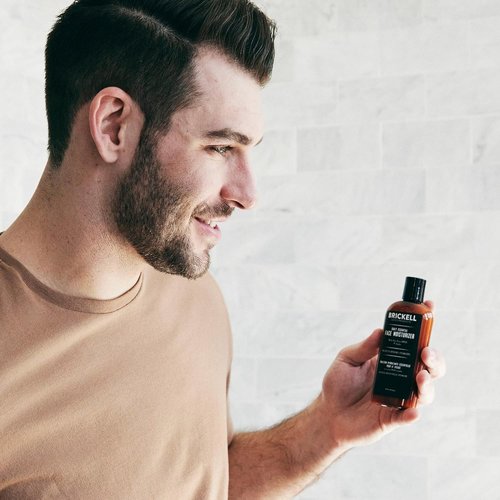 Brickell Men's Daily Essential Face Moisturizer - Natural Fast-Absorbing Lotion with Hyaluronic Acid & Green Tea, 4 Oz
