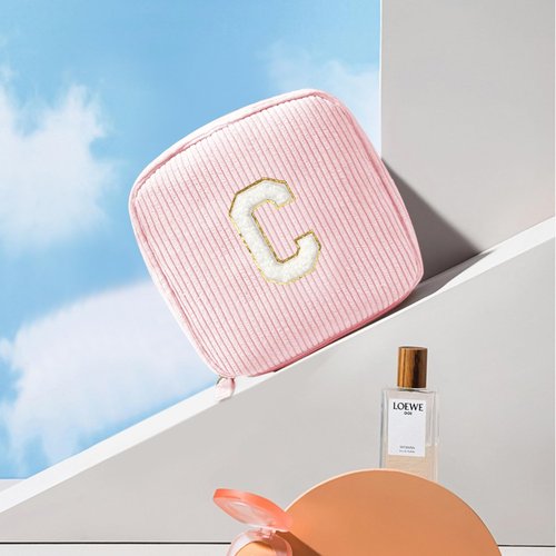 Birthday Gifts for Women Personalized Mini Makeup Bag Cosmetic Bag Travel Toiletry Bag Gifts for Girlfriend Bridal Shower Preppy Stuff for Teen Girls 15 14 13 Year Old Girl Gifts(Letter C, Pink)