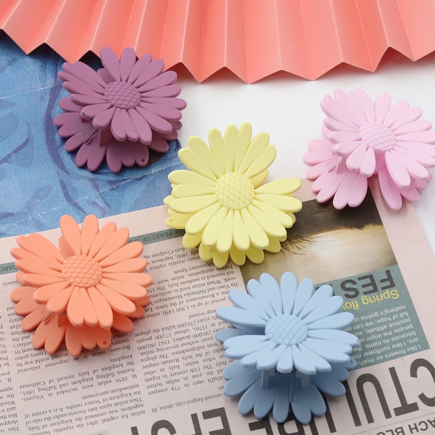 KWYBOW 5Pcs Flower Hair Claw Clips,Rainbow Colorful Daisy Flower Hair Claw Clips Nonslip Clamps Styling Accessories for Thick Long Hair Women Middle