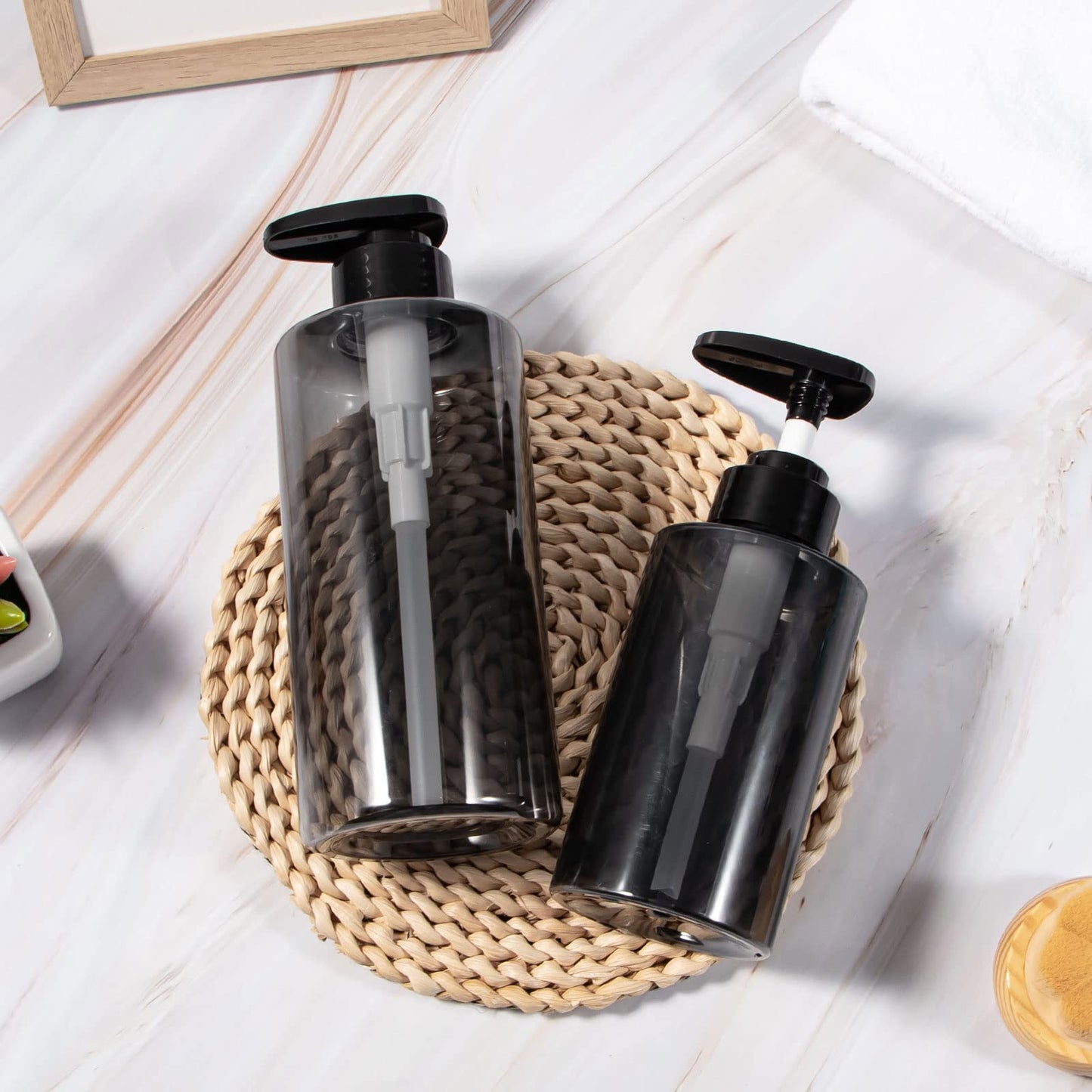 Shampoo Bottles with Pump, Yebeauty 2 Pack Empty Refillable Shower Bottle 10oz 300ml Squeeze Lotion Dispenser for Bathroom,Shampoo Soap, Conditioner Body Wash Liquidl,Clear Grey