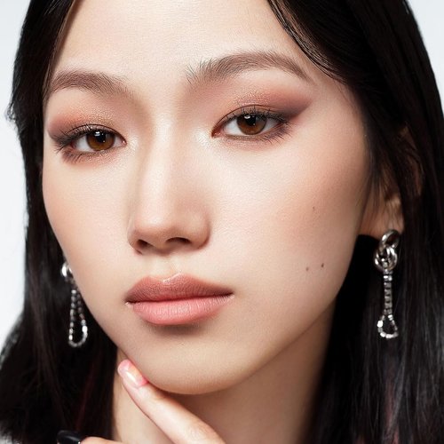 L.A. Girl Glide Gel Liner® Pencil - Smooth Brown Eyeliner for Effortless Application