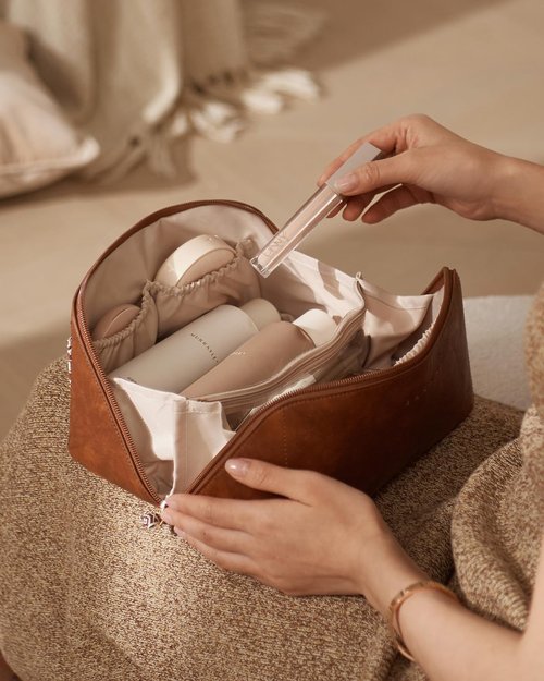 EACHY Travel Makeup Bag, Large Capacity Cosmetic Bags for Women, Waterproof Portable Open Flat Toiletry Bag Make up Bag with Divider and Handle, Gifts for Women (I-Brown, Medium)