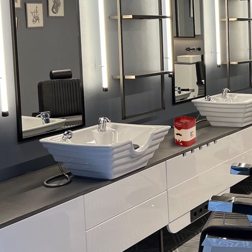 4 Pack Razor Blade Disposal Container for Safety Razor Blade, Detachable Safe Blade Bank for Used Leaf Razor, Large Capacity Razor Iron Disposal Case (Red)