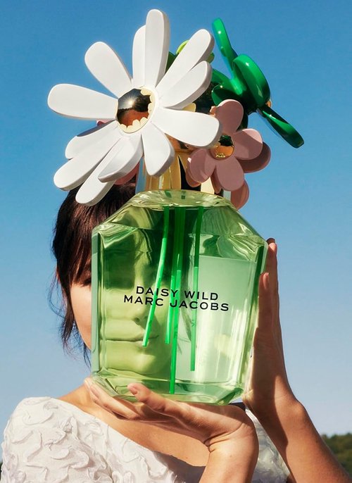 Marc Jacobs Daisy Wild Eau de Parfum - Floral Women's Fragrance with Banana Blossom, Jasmine & Sandalwood - 3.4 oz