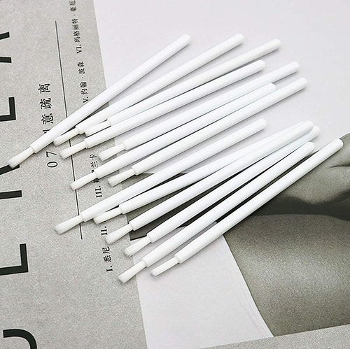 100 Pcs Disposable Makeup Lip Brushes Lipstick gloss brush Lip Gloss Applicators with Soft Brush Head Cosmetic Lip Brush Wands mini paint brushes for cookies (White)