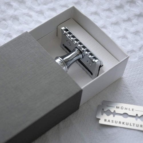 MÜHLE R89 Double Edge Safety Razor - Barbershop Quality Smooth Shave | Ideal for Daily Use