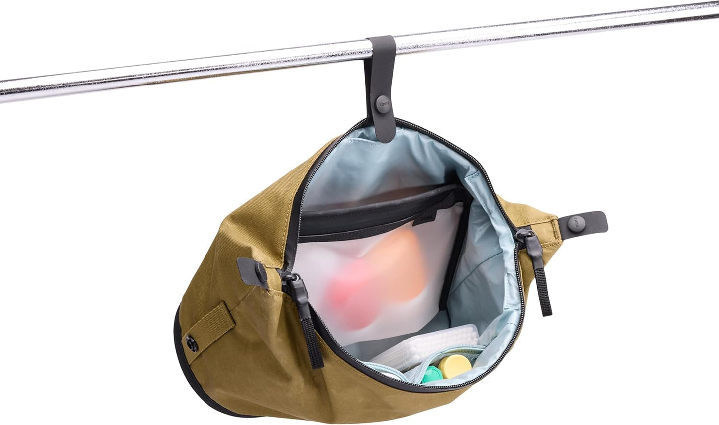 Thule Aion Toiletry Bag - Water-Resistant Travel Organizer for Toiletries & Makeup - Includes Removable Liquids Bag - Easy to Clean & Hang