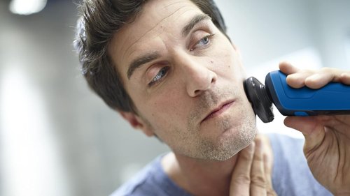 Philips Series 5000 Electric Shaver - Wet & Dry Technology for a Smooth Shave | Model S5466/17