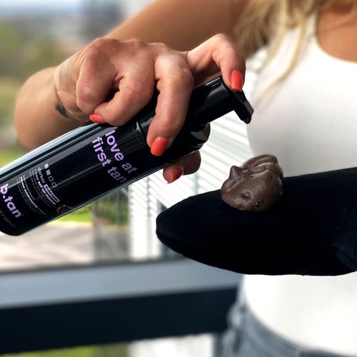 b.tan Self Tan Mitt | I Don't Want Tanner On My Hands - Sunless Tanning Applicator Glove w/Thumb, Streak-Free, Velvety Soft, Reusable, Face & Body, Great for Foam, Mousse, Gradual Lotion, & Drops