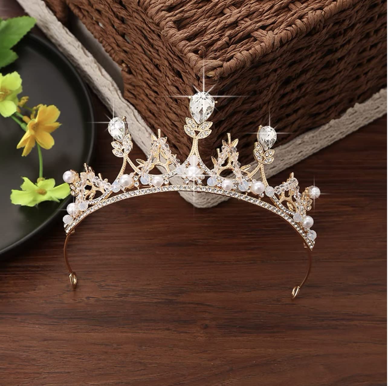 YOVECATHOU Girls Gold Tiara Princess Crown Headband Rhinestone Hairpiece for Halloween Costume Wedding Bridal Prom Birthday Party Cosplay Christmas Gifts