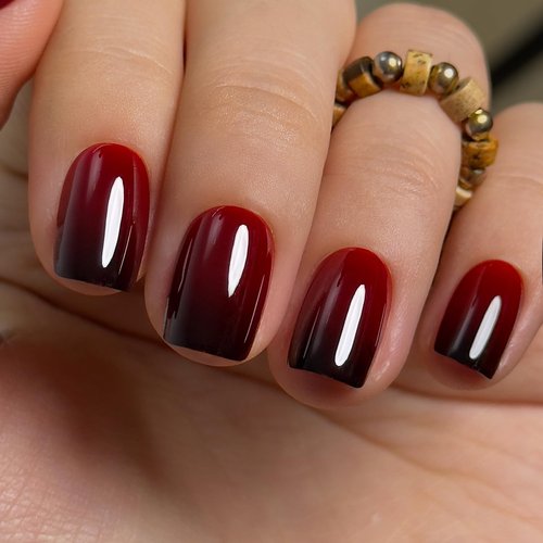 Curvlife Soft Gel Short Press On Nails Kit - 30pcs Red Ombre Oval Full Cover False Christmas Nail Tips Designs, Fake Nail with Nail Glue - Easy Application Nail Accessories for Women