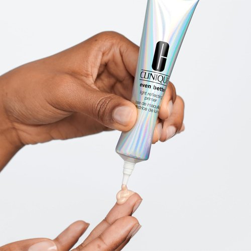 Clinique Even Better Face Primer - Hydrating Vitamin C & Hyaluronic Acid for All Skin Types | Lightweight & Illuminating Finish