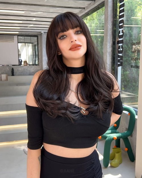 JIAHE Brown Wig with Bangs - Dark Brown Wig Long Brown Wigs for Women Brunette Wig Brown Wavy Hair Wig for Daily Party (Brown 23 Inches)