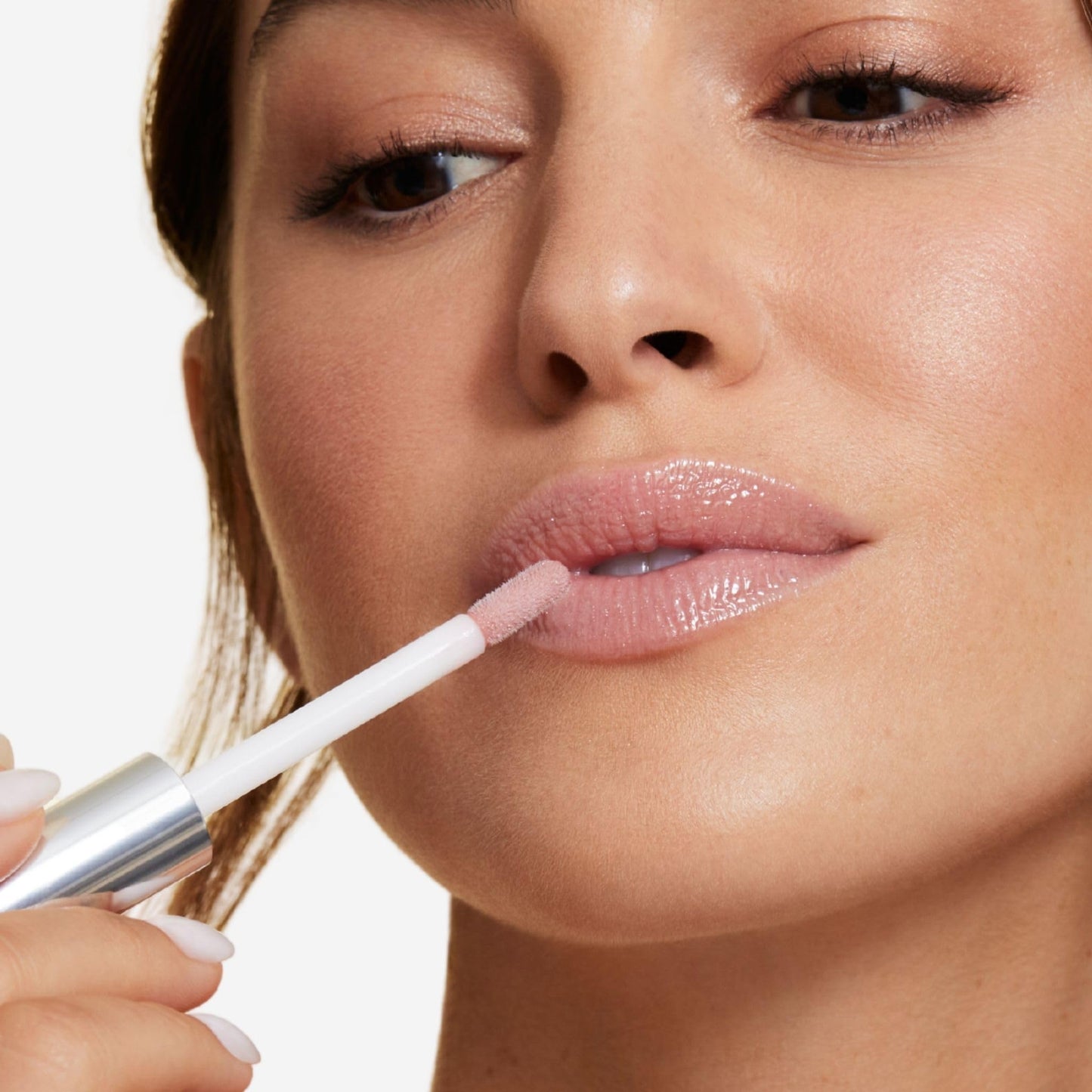 Woosh Beauty, Spin-On Lip Gloss, Hydrating Hyaluronic Acid & Shea Butter, No Fine Lines, Shine Finish, Vegan & Cruelty-Free - Veil