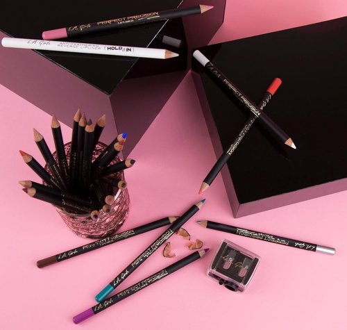 L.A. Girl Perfect Precision Eyeliner - Intense Black Color for Flawless Definition | GP701