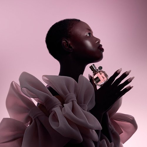 Viktor&Rolf - Flowerbomb Eau de Parfum - Women's Perfume - Floral & Woody - With Notes of Vanilla, Jasmine, & Rose - 1 Fl Oz