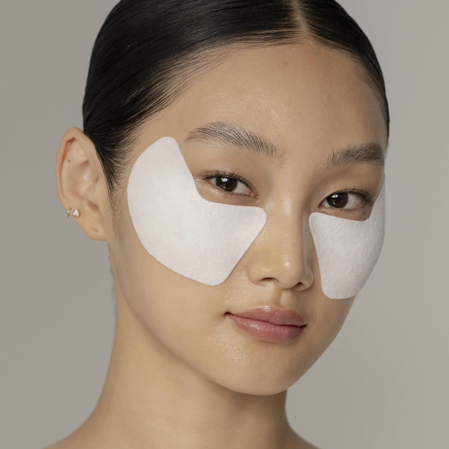 Shiseido Vital Perfection Eye Mask - Uplifting & Firming Pure Retinol Formula for Dark Circles & Bags