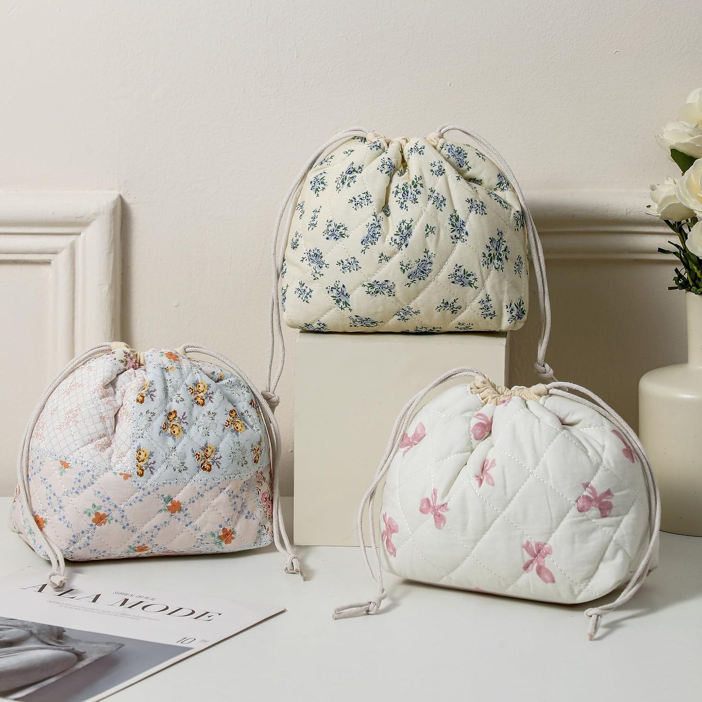 Cotton Quilted Drawstring Makeup Bag with Canvas Lining,Coquette Aesthetic Cute Travel Toiletry Bag,Drawstring Gift Bag for Women and Girls（08Pink Flower）