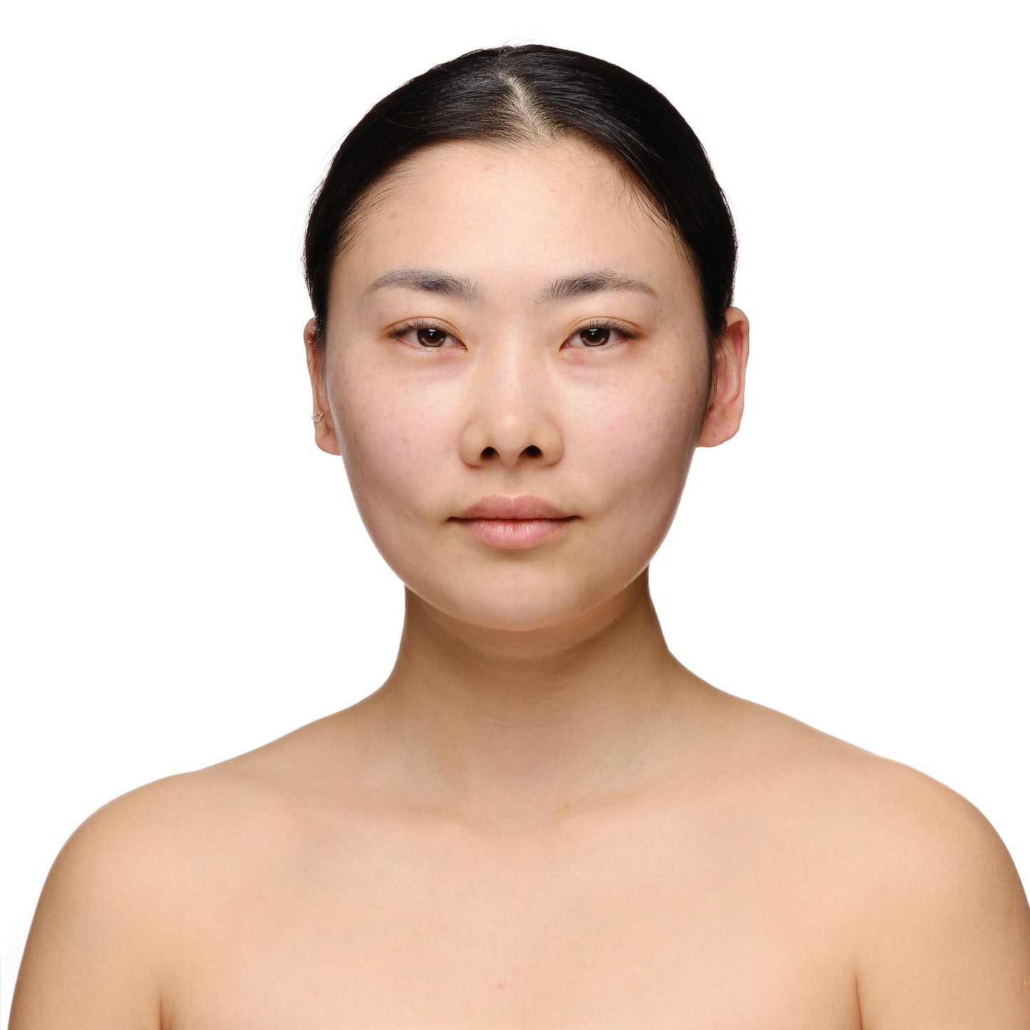 YENSA Super Serum Silk Powder Foundation - Matte Foundation Makeup to Blur and Smooth Pores - Provides a Radiant and More Even Skin Tone for a Natural, Healthy Glow - Light Medium 1 (0.35 oz)