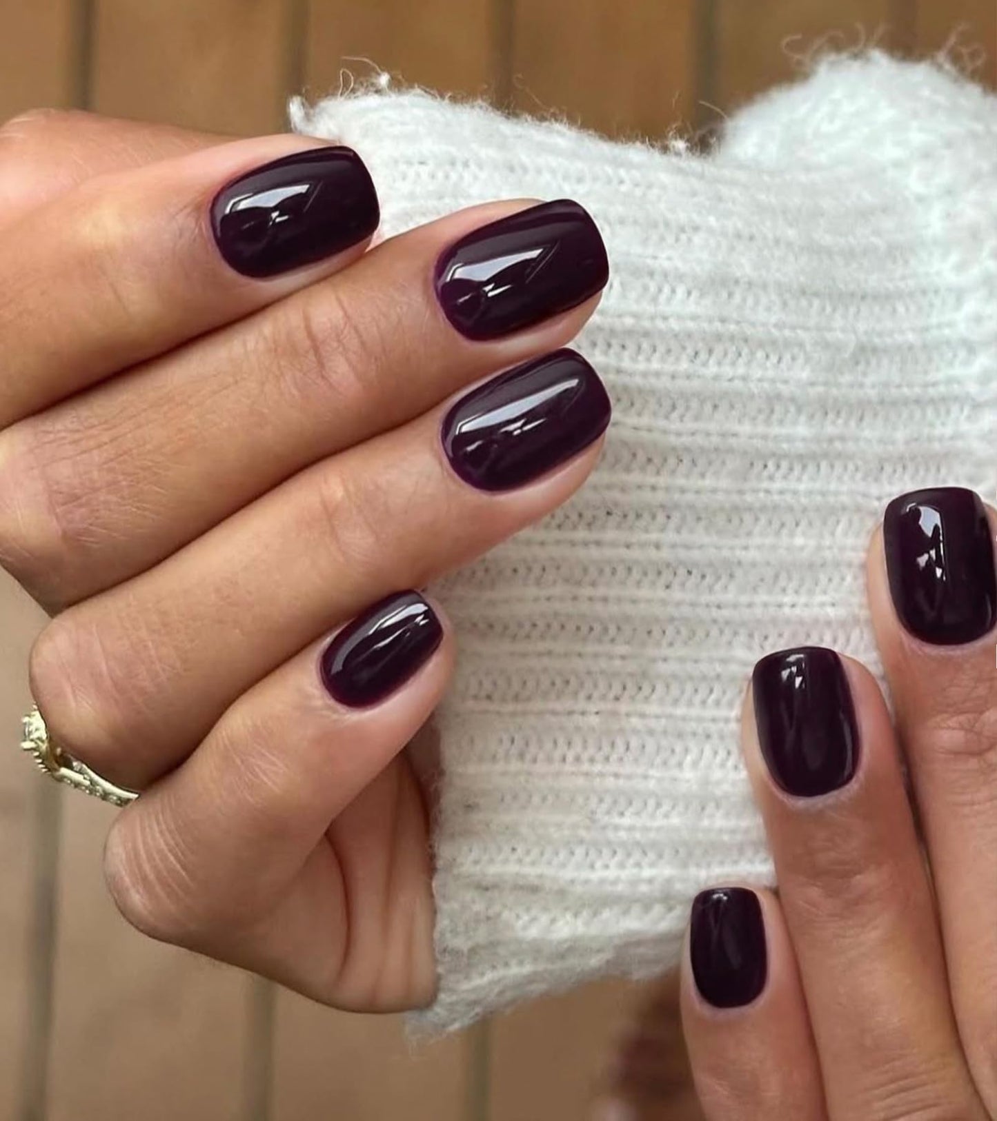 Artquee Press on Nails Short Soft Nude Square False Tips Glossy Reusable Fake Stick on Nails Kit for Women - 30 PCS 15 Sizes