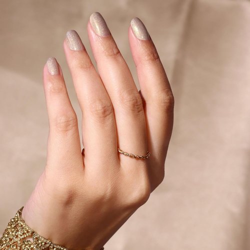 LONDONTOWN Lakur Nail Polish - Long-Lasting, Streak-Free, Chip-Resistant | Hydrating Nude & Brown Shades, 0.4 Fl Oz - You're Golden