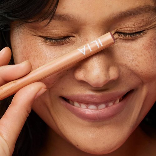 ILIA - Lip Sketch Hydrating Crayon | Hydrate, Plump & Smooth | Long-Lasting, Soft-Matte, Non-Toxic