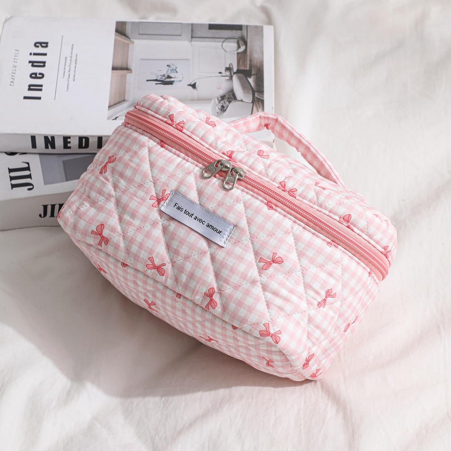 uekeboag Large Travel Quilted Makeup Bag for Women, Floral Cotton Cosmetic Bag, Coquette Aesthetic Floral Toiletry Organizer Bag(11Checker Pink Bow