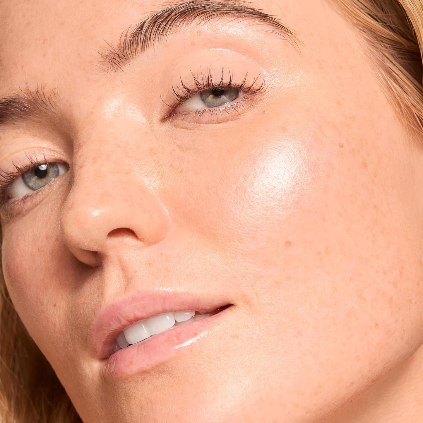 ColourPop Hi-Lite Dewy Liquid Highlighter - Ultra-Reflective Illuminator for Glowy Skin - Sugar Donut (0.38 oz)