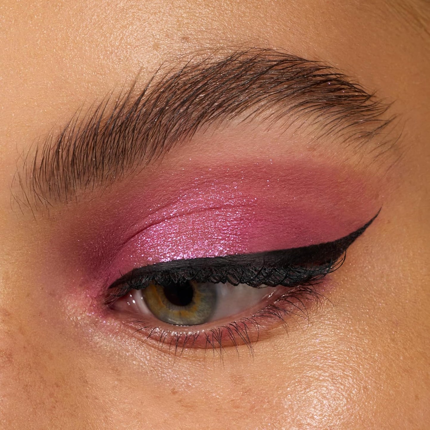essence | Lash Princess Liner Brown | Smudge Proof, Matte Eyeliner with Ultra-Fine Brush Tip | Vegan & Cruelty Free
