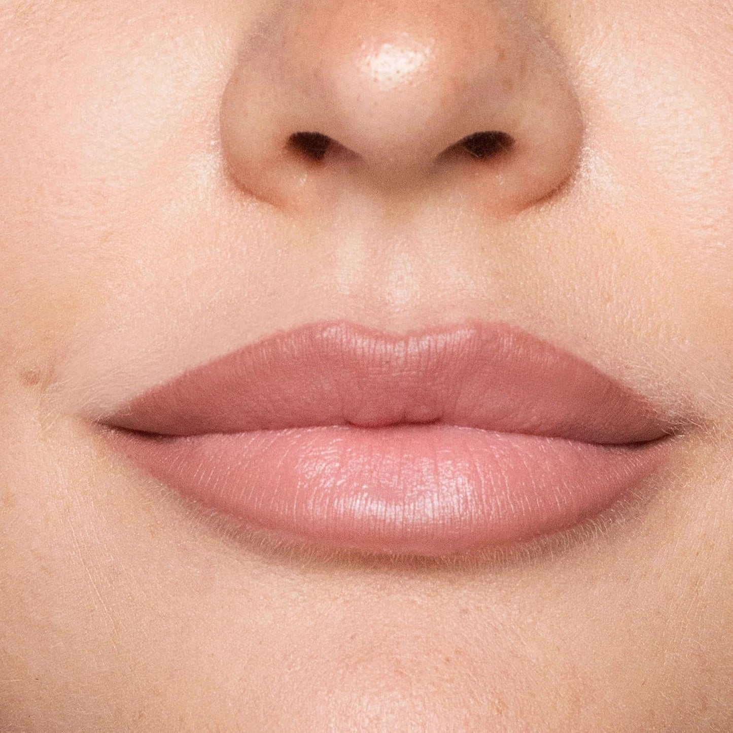 Trish McEvoy Lip Liner - Shape & Enhance Your Lips | 1.2 g / 0.04 oz