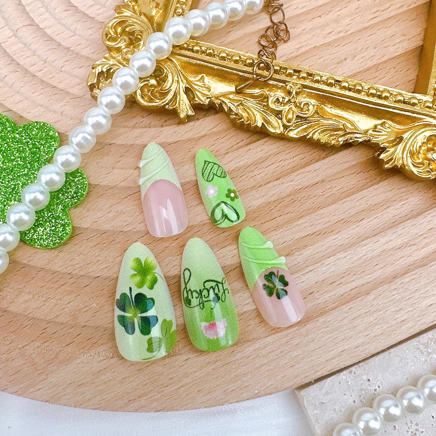 24Pcs St Patrick's Day Press on Nails Short Square Gold French Tip Fake Nails with Gold Rhinestones Horseshoe Rainbow Shamrocks False Nails St Patricks Day Acrylic Nails Irish Stick on Nails for Women