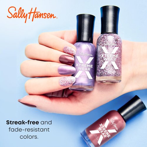 Sally Hansen Xtreme Wear, Pucker Up, Long Lasting, Chip Resistant, Opaque, Shiny Red Nail Polish