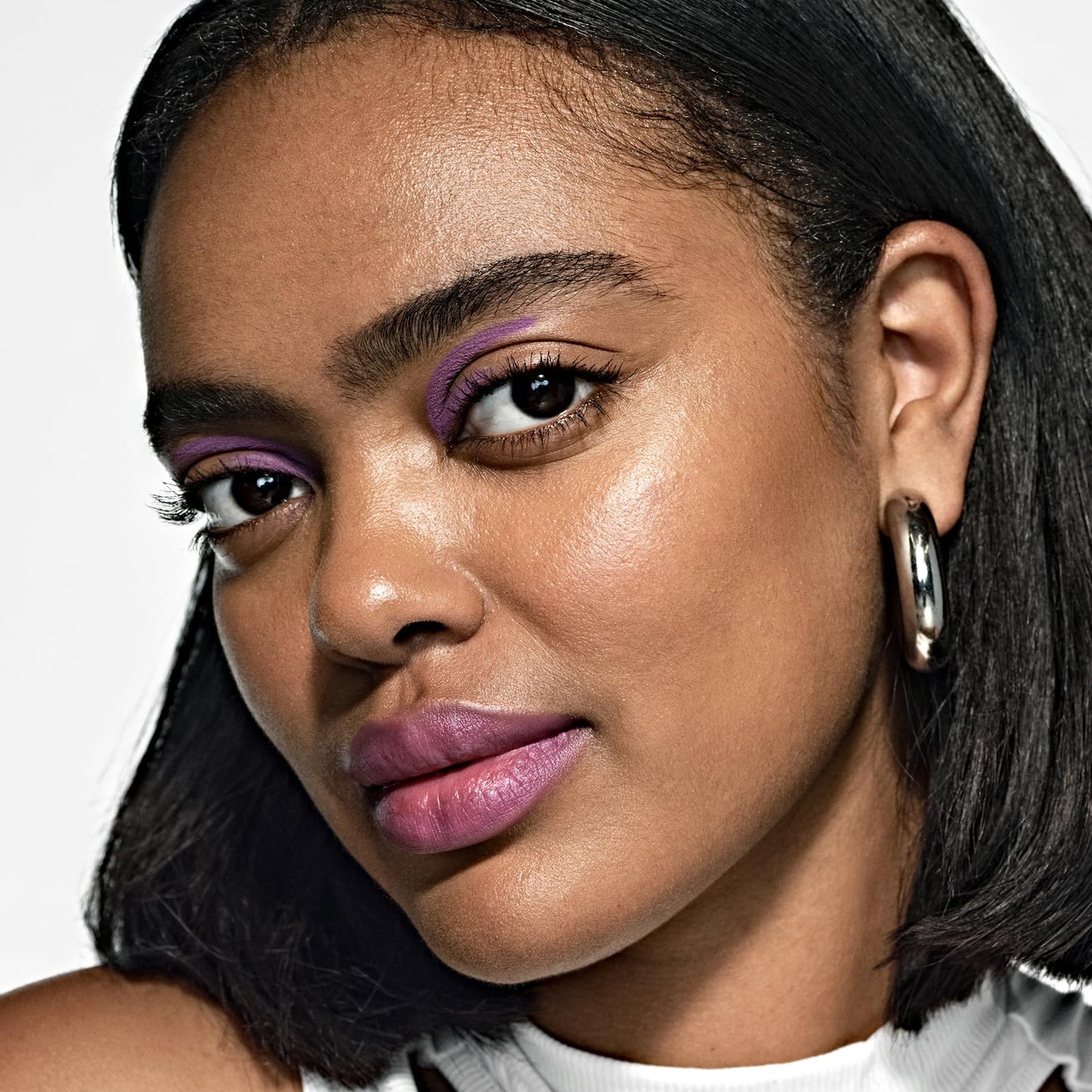 Smashbox Halo Healthy Glow All-In-One Tinted Moisturizer SPF 25 | Light to Medium Coverage| Hyaluronic Acid, Oil free + Anti Humidity, 1.4 Fl Oz