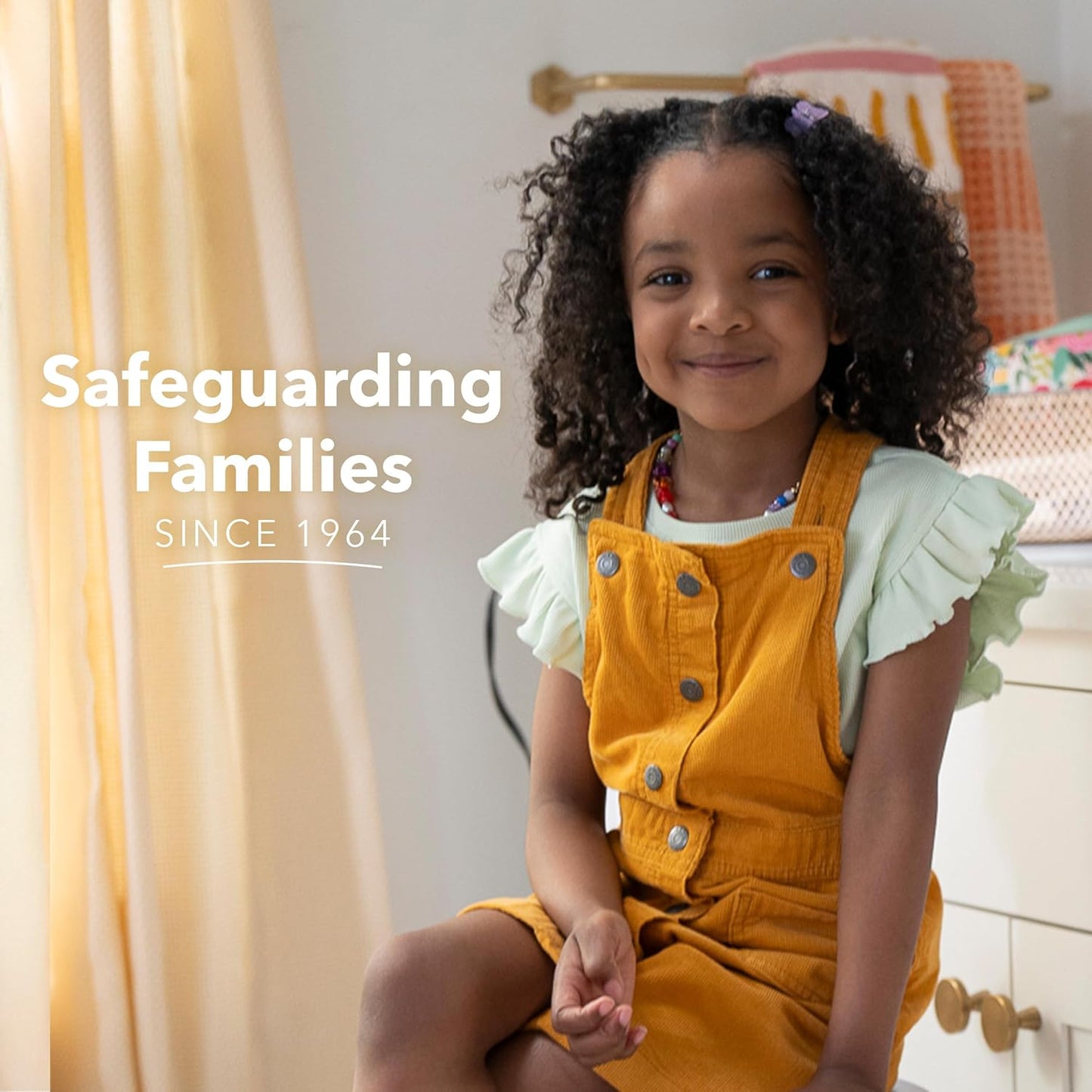 Safeguard Liquid Hand Soap, Micellar Deep Cleansing, Washes Away 99% Bacteria, Made with Natural Moisturizers, Enriched with Skin Conditioners, PH Balanced, Coconut Scent 10.1 oz (Pack of 4)