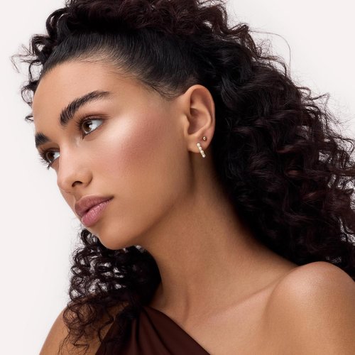 Catrice Aura Glam Bouncy Highlighter - Cream-to-Powder Glow with 3D Shimmer | Buildable Luminous Finish | Multi-Use for Face, Eyes & Lips (010 Moonlit Sand)