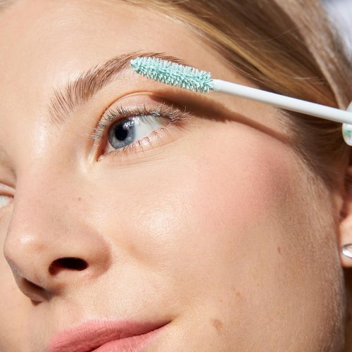 Lash Princess Mascara Primer by Essence - Extra Length & Volume | Vegan, Cruelty-Free, Paraben-Free