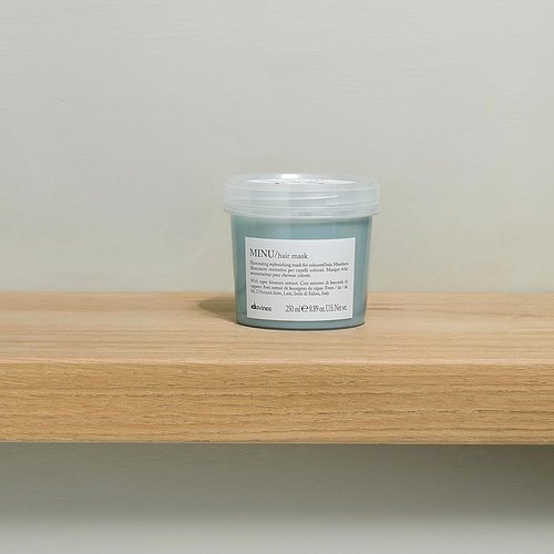 Davines MINU Hair Mask - Deep Nourishing Treatment for Color Treated Hair | Illuminating & Restorative, 8.45 Fl Oz