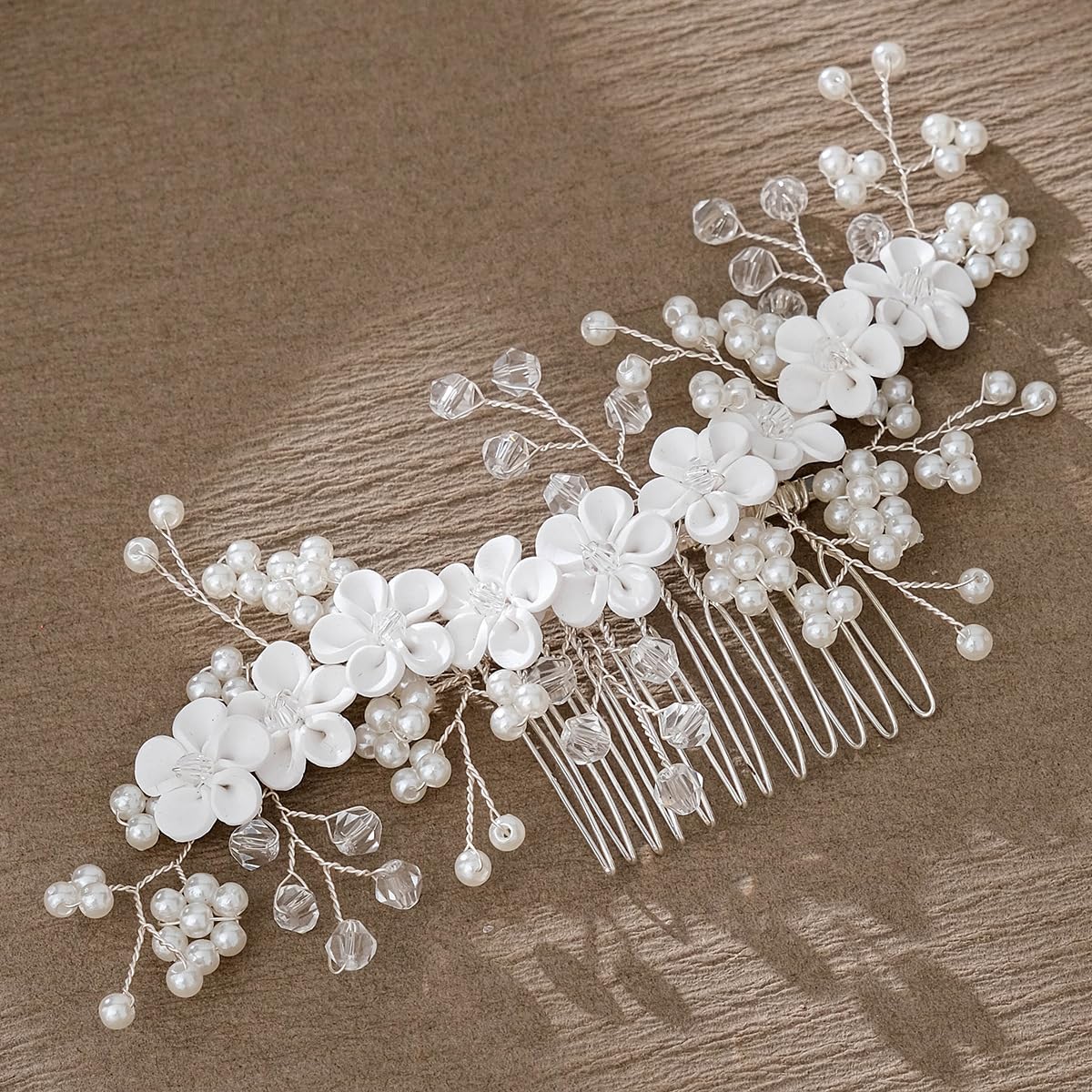 Handmade White Crystal Rhinestone Flower Hair Comb, Sparkly Clips, and Bridal Headpiece Accessories for Women and Girls