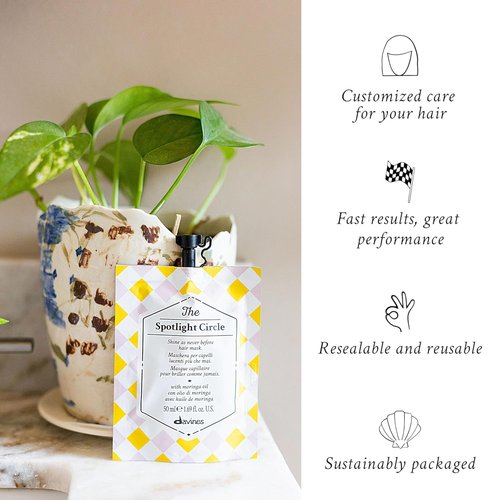 Davines The Spotlight Circle Extra Shine Boosting Hair Mask - Polishes & Smooths for Glossy Color | Moringa Oil Formula, 1.69 Fl Oz