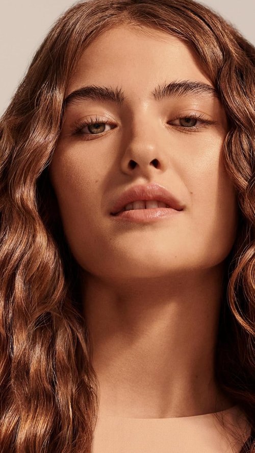 Oribe Moisture & Control Shampoo - Hydrating Formula | 8.5 Fl Oz (Single Bottle)