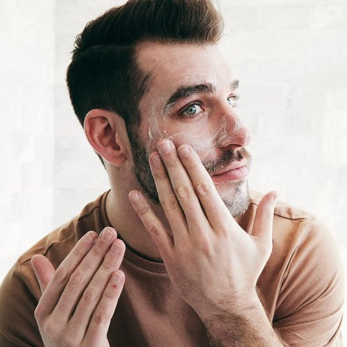 Brickell Men's Clarifying Gel Face Wash - Natural Foaming Daily Cleanser with Geranium & Aloe | 3.4 oz