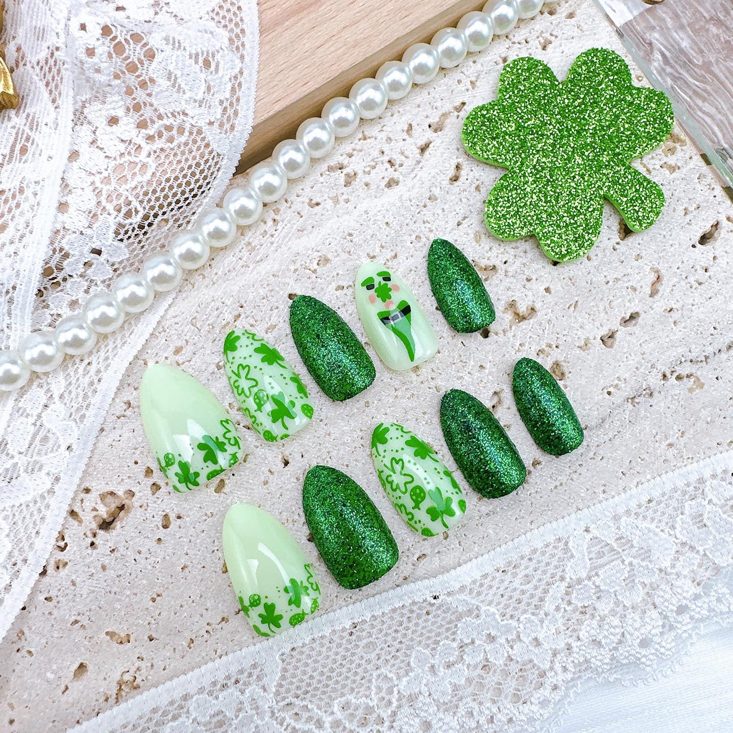 24Pcs St Patrick's Day Press on Nails Short Square Gold French Tip Fake Nails with Gold Rhinestones Horseshoe Rainbow Shamrocks False Nails St Patricks Day Acrylic Nails Irish Stick on Nails for Women