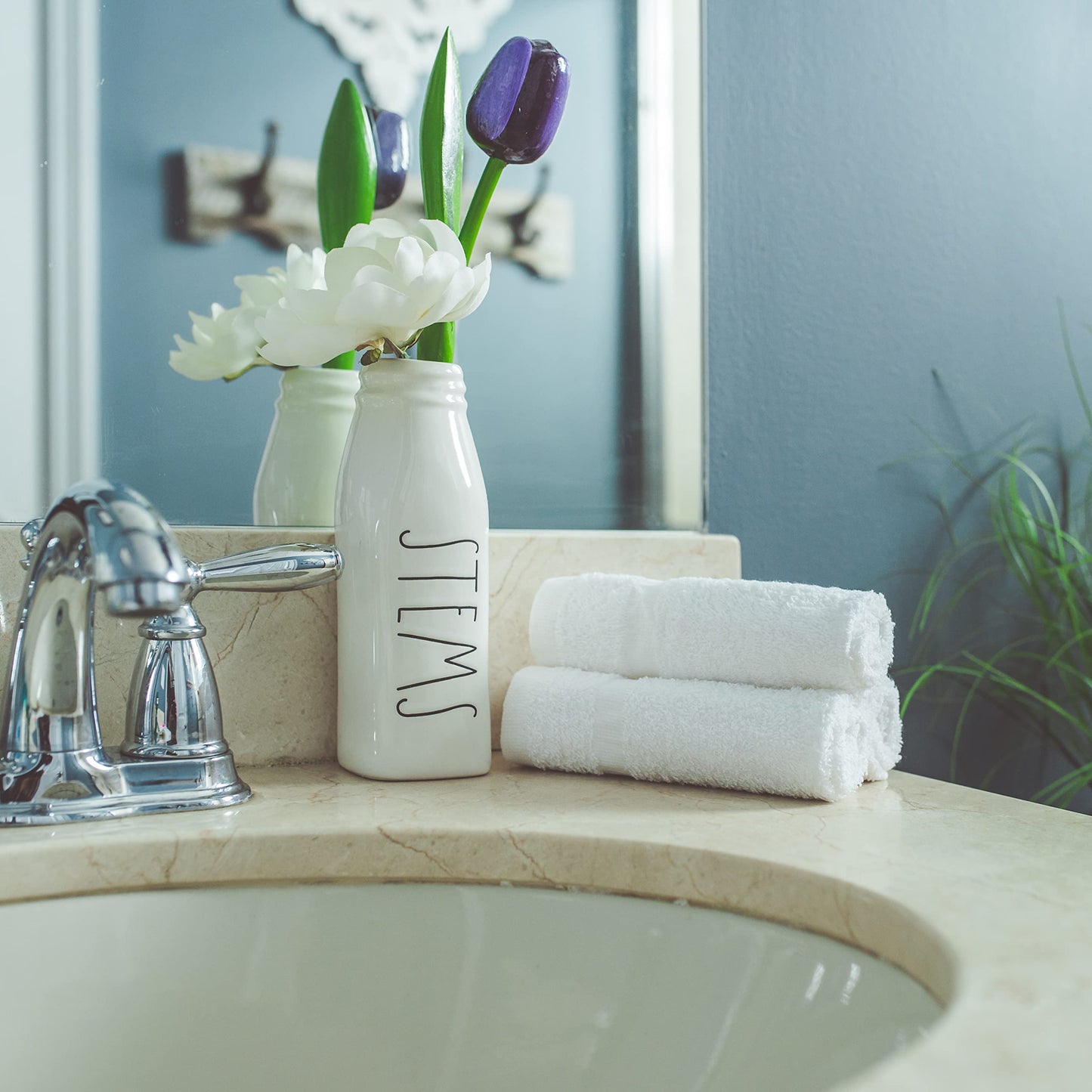 GREEN LIFESTYLE Washcloth 13x13 Scratch Free Texture Super Soft Highly Absorbent Ideal for Hotel, Restaurant, Bars, Automotive (Pack of 300)